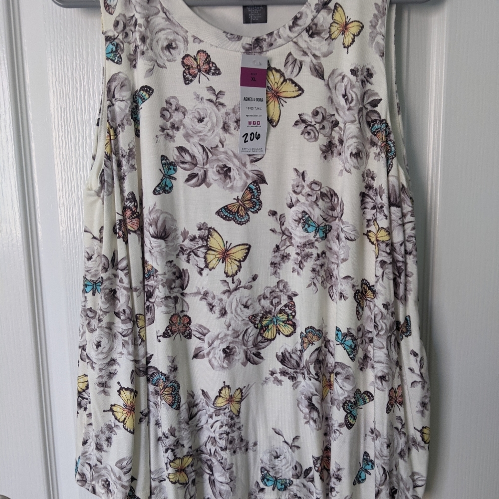 NWT Agnes & Dora XL Butterfly Floral Tiered Tunic